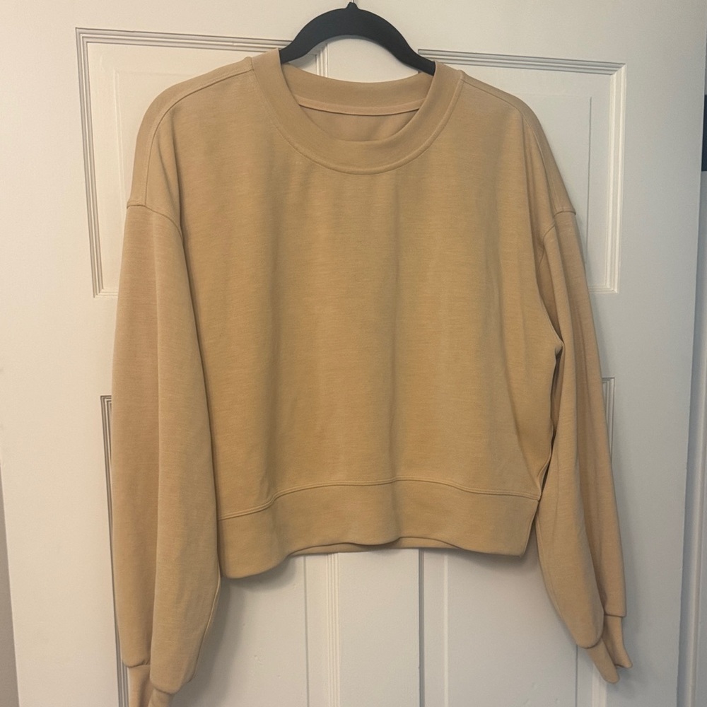 Lululemon softstream Sweatshirt size 4